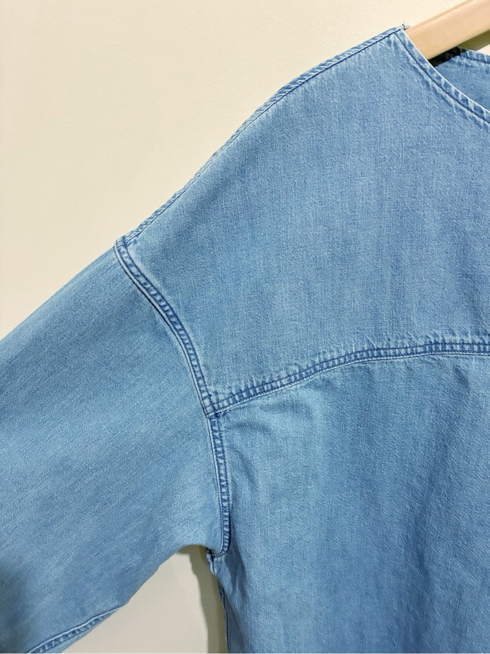 Uniqlo Denim Longsleeve Shirt Size Large Loose Boxy Fit - Picture 8 of 12